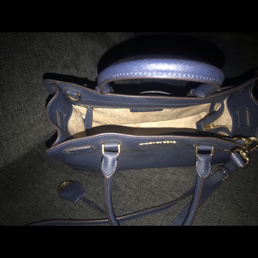 Michael Kors Handbag - Picture 2 of 4